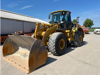 Chargeuse sur pneus CATERPILLAR 966H