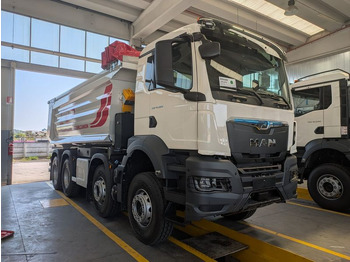 Camion benne MAN TGS
