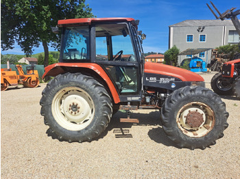 Tracteur agricole NEW HOLLAND