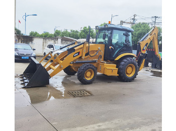 Tractopelle CATERPILLAR 420F