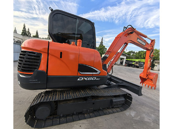 Pelle sur chenille DOOSAN DX60
