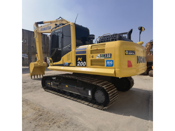 Pelle sur chenille KOMATSU PC200-8