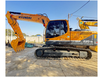 Pelle sur chenille HYUNDAI
