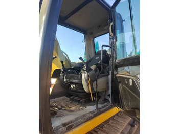 Pelle sur chenille CAT 318: photos 4