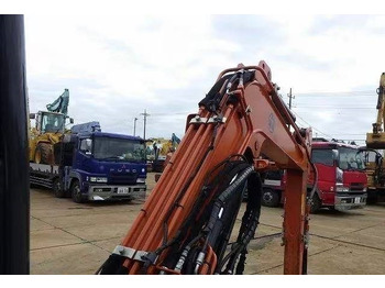 Pelle sur chenille Hitachi 30: photos 2