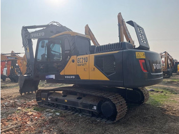 Pelle sur chenille VOLVO EC210