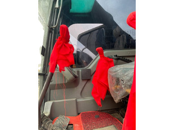 Pelle sur chenille Volvo EC 240: photos 4