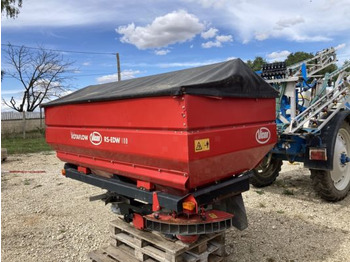 Distributeur d'engrais VICON