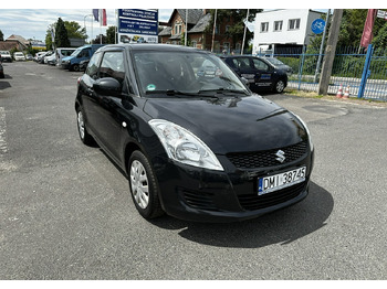 Voiture à hayon SUZUKI