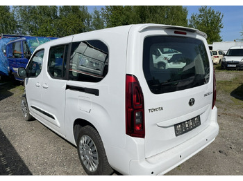 Voiture TOYOTA