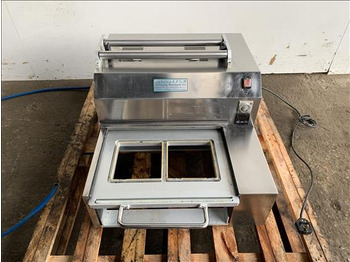 Machine d'emballage et de conditionnement