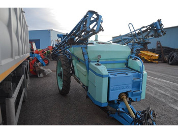 Pulvérisateur traîné Berthoud Racer 25: photos 4 Pulvérisateur traîné Berthoud Racer 25: photos 4