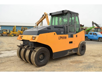 Compacteur à pneus SINOWAY