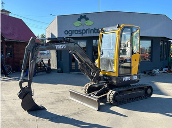 Mini pelle VOLVO ECR28
