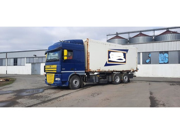 Camion fourgon DAF XF 105 460