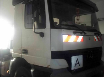 Camion ampliroll MERCEDES-BENZ
