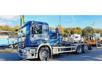 Camion ampliroll MERCEDES-BENZ