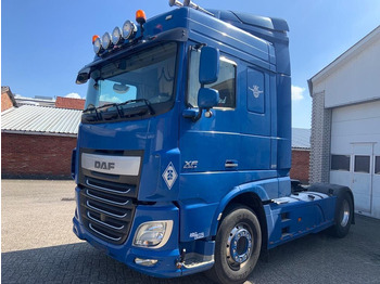 Tracteur routier DAF XF 106 440