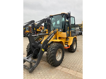 Chargeuse sur pneus VOLVO L35G