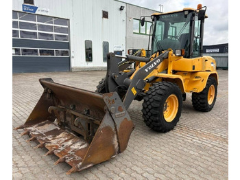 Chargeuse sur pneus VOLVO L35G