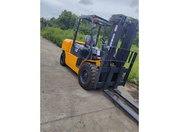 Chariot élévateur KOMATSU