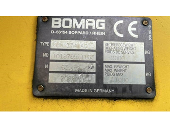 Rouleau compresseur BOMAG
