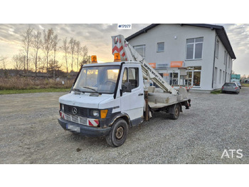 Camion avec nacelle MERCEDES-BENZ