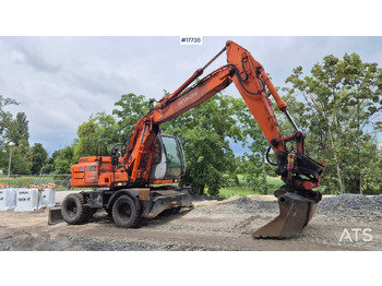 Pelle sur pneus HITACHI