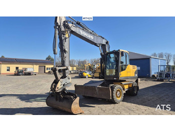 Pelle sur pneus VOLVO EW160C