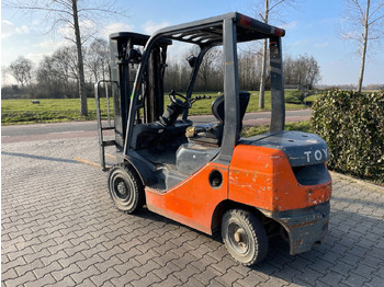 Chariot élévateur Toyota 02 8FDF25 2.5 ton triplo diesel heftruck: photos 3