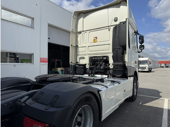 Tracteur routier DAF XF 480 Super Space Cab: photos 3