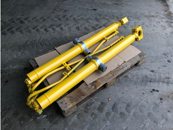 Hydraulique Komatsu D65-15 EX/PX Blade Lift Cylinder OEM 707-02-X0220: photos 3