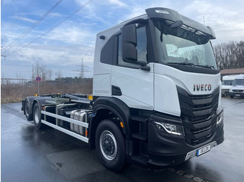 Camion ampliroll IVECO X-WAY