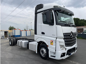 Châssis cabine MERCEDES-BENZ Actros 1843