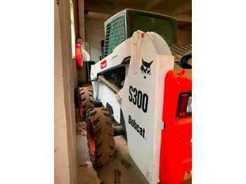 Mini chargeuse Bobcat S 300: photos 4