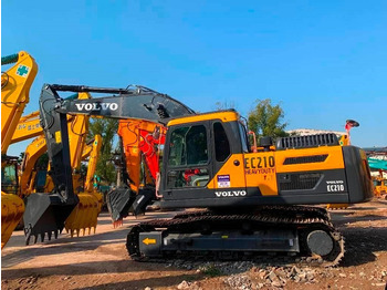 Pelle sur chenille VOLVO EC210