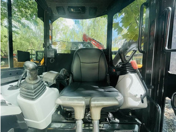 Mini pelle YANMAR VIO 35