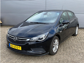 Voiture à hayon OPEL