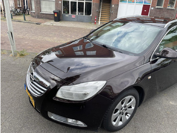 Voiture OPEL