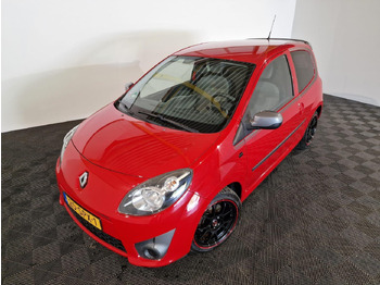 Voiture à hayon RENAULT