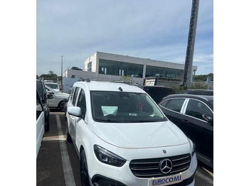Voiture MERCEDES-BENZ