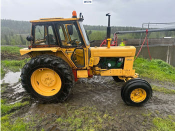 Tracteur agricole VOLVO