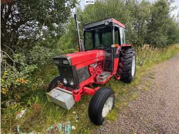 Tracteur agricole INTERNATIONAL