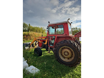 Tracteur agricole 1982 Massey Ferguson 575 W/Front Loader.: photos 3