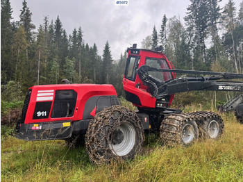 Abatteuse 2015 Komatsu 911-6 Harvester with newer head.: photos 3 Abatteuse 2015 Komatsu 911-6 Harvester with newer head.: photos 3