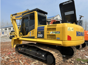 Pelle sur chenille KOMATSU PC200-8