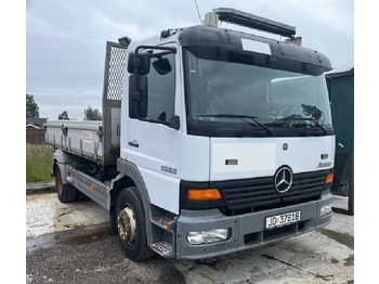 Camion benne 2004 Mercedes-Benz Tipp - EU-godkjent: photos 2