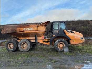 Tombereau articulé CASE