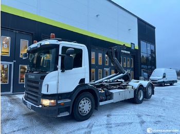 Camion ampliroll SCANIA P 420