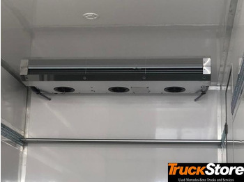 Camion frigorifique Mercedes-Benz eActros 300 L: photos 3